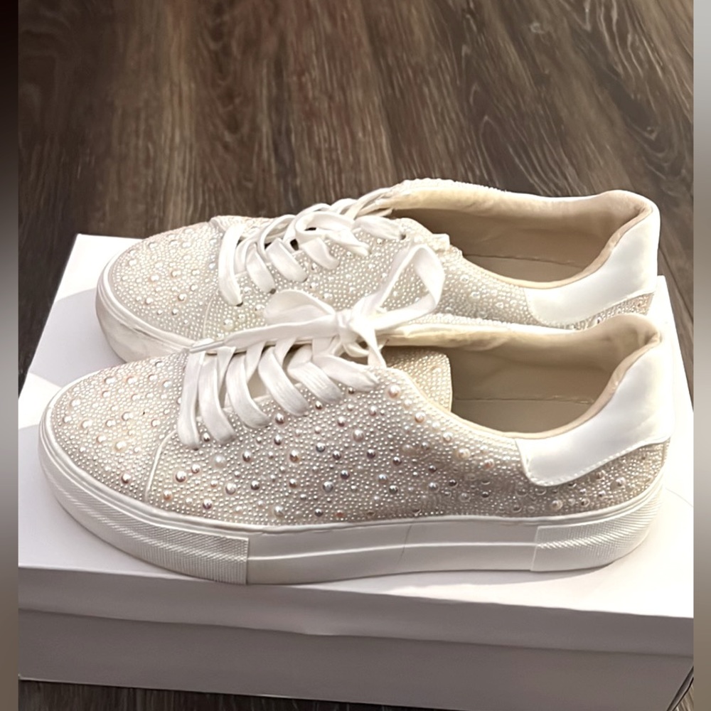 Betsy's Johnson like new Bridal sneakers